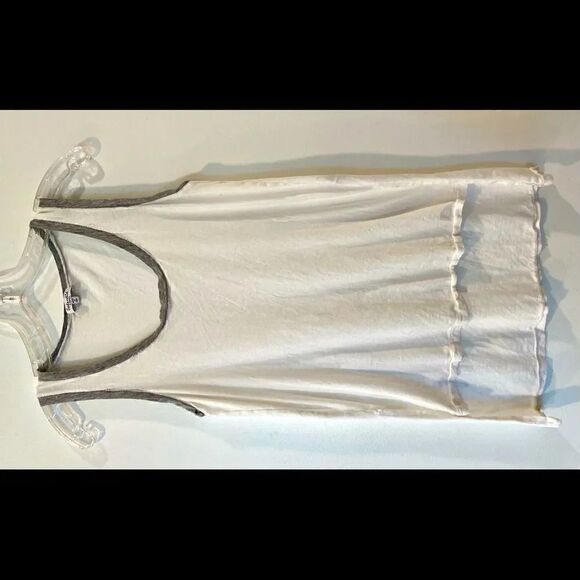Splendid Tops - Splendid XS White Hi-Lo Women Tank Top With Gray Trim. Actress Wore On TV Show!